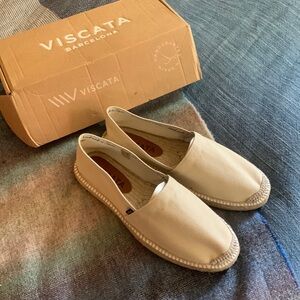 NEW IN BOX VISCATA Beige Espadrille Loafers // Size 44